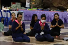 680529 อบรมนักเรียน รร.ขวาวใหญ่วิทยา ทำวัตรเช้า 10.JPG