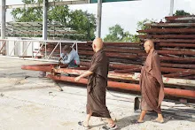 หลวงปู่ ปัจฉาเก็บขยะ