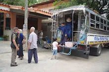 680703 เด็กสมุนพระรามนั่งรถไฟไปปฐมอโศก ร่วมงาน ๙๐ ปี ลุงจำลอง 103.jpeg