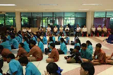 680528 อบรมนักเรียน รร.ขวาวใหญ่วิทยา ชมคลิปชีวิตร่ำให้ คลิปแนะนำชุมชน 17.JPG