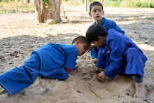 671230 สมุนพระรามแสดงร้องเพลง พิธีเปิดงานเพื่อฟ้าดิน คนมาดูงาน ทำ5ส ทำสวนบ่าย 343.jpg