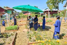 671230 สมุนพระรามแสดงร้องเพลง พิธีเปิดงานเพื่อฟ้าดิน คนมาดูงาน ทำ5ส ทำสวนบ่าย 217.jpg