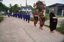 671016 เยี่ยมบ้านชนะชัย ที่บุรีรัมย์ บิณฯเช้า เยือนประสาทหินเขาพนมรุ้ง33.jpg