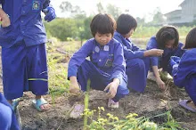 680714 สมุนพระรามร่วมงานวันบวร ถอนหญ้าสวนกตัญญูแผ่นดิน 16.JPG