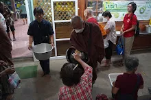680629 สมุนพระราม ฝึกพาณิชย์บุญนิยม ขายสินค้า อุทยานบุญนิยม 4-2568 78.jpeg