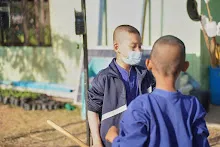 680103 สมุนพระรามดูแลสวนเช้า เย็น เปียหม่องเริ่มทำน้ำตก 20.jpg