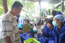 680713 สมุนพระราม ฝึกพาณิชย์บุญนิยม ขายสินค้า อุทยานบุญนิยม 5-2568 389.jpeg