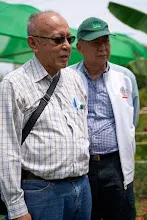 680401 อ.ดร.อานนท์ เอื้อตระกูลและคณะ เยี่ยมสวนครอบครัวน่ารัก  33.jpg