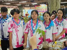 680529 อบรมนักเรียน รร.ขวาวใหญ่วิทยา เรียนรู้การทำอาหารมังสวิรัติ เมนูส้มตำ 65.jpeg