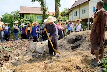680419 ครูดีไม่มีอบายมุข รุ่น 14 เข้า work shop สวนครอบครัวน่ารัก 287.jpg
