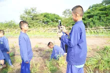 680714 สมุนพระรามร่วมงานวันบวร ถอนหญ้าสวนกตัญญูแผ่นดิน 18.JPG