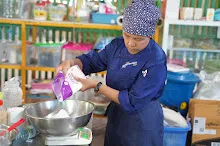 680716 ภาพทำขนมปัง ฐานงานแม่สะอาด Mothers Vegan Bakery 549.JPG