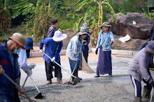 670204 ชาวบ้านราช คุ้มสีเหลือง +ส้ม+ม่วง เทปูนลานสู่สูญ ข้างโคกใต้ดิน 6.jpeg