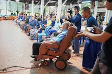 680703 เด็กสมุนพระรามนั่งรถไฟไปปฐมอโศก ร่วมงาน ๙๐ ปี ลุงจำลอง 187.jpeg