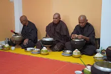 680628 เด็กสมุนพระรามร่วมทำบุญขึ้นบ้านใหม่ ญาติน้องบัว บ้านคำกลาง 320.jpeg