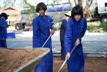 670128 นร.สสธ.ทุกชั้นปี ร่วมกันเทปูนลานสู่สูญ รอบ 2 26.jpeg