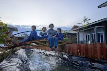 671211 สมุนพระรามถ่ายภาพที่สะพานสวนน่ารัก เก็บผักบุ้งที่นาผักบุุ้ง 3.jpg