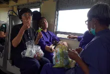 690225 สสธ ม1 เดินทางรถไฟไปปฐมอโศก 77.JPG