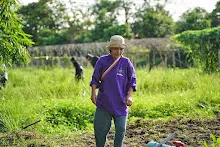 671021 วันบวร รวมสี ถางหญ้า สวนเพื่อฟ้าดิน12.jpg