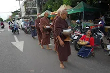 680629 สมุนพระราม ฝึกพาณิชย์บุญนิยม ขายสินค้า อุทยานบุญนิยม 4-2568 370.jpeg