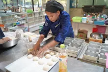 680716 ภาพทำขนมปัง ฐานงานแม่สะอาด Mothers Vegan Bakery 507.JPG