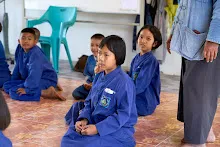 671214 สมุนพระราม เล่นเกมเดินโชว์ ขนหินทำน้ำตก 8.jpg