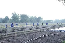671115 ค่ายเปิดเทอมนักเรียนสัมมาฯ ทำงานเช้าขนของ ลงสวนผัก 2.JPG