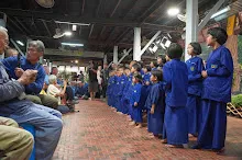 680703 เด็กสมุนพระรามนั่งรถไฟไปปฐมอโศก ร่วมงาน ๙๐ ปี ลุงจำลอง 200.jpeg