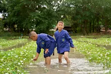 671211 สมุนพระรามถ่ายภาพที่สะพานสวนน่ารัก เก็บผักบุ้งที่นาผักบุุ้ง 46.jpg