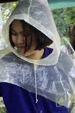 680108 สสธ.ม.ปลายช่วยกันทำชุดรีไซเคิลงานวันเด็ก กล้องเด็กถ่ายเอง