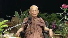 สื่อธรรมะพ่อครู ตอน สาดน้ำสงกรานต์เป็นเรื่องพาฉิบหาย-_.mp4