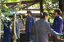 680602 สมุนพระราม และ สสธ.ขนทรายและปรับพื้นที่หน้าเฮือนศูนย์สูญ 132.JPG