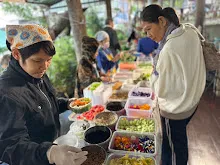 671215 นร.สมุนพระรามไปขายสลัดโรล ที่อุทยานบุญนิยม วันแรก พาณิชย์บุญนิยม 67.jpg