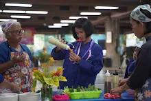 680529 สมุนพระราม สาธิตทำสลัดโรล งานอบรม นร.ขวาวใหญ่วิทยา สุรินทร์ 40.jpeg