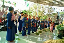 671230 สมุนพระรามแสดงร้องเพลง พิธีเปิดงานเพื่อฟ้าดิน คนมาดูงาน ทำ5ส ทำสวนบ่าย 121.jpg