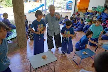 671228 สมุนพระรามเข้าค่าย เรียนการปรับปรุงพันธุ์พุทธรักษา เล่นเกมกินวิบาก พาทัวร์รถราง 82.jpg