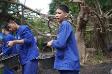 680602 สมุนพระราม และ สสธ.ขนทรายและปรับพื้นที่หน้าเฮือนศูนย์สูญ 74.JPG