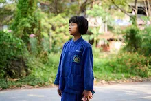 680331 สมุนพระรามทำงานวันบวร ขัดห้องน้ำ กวาดใบไม้อาคารอาชีวะ 59.jpg
