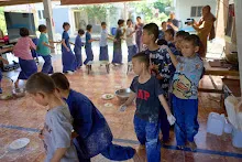 671228 สมุนพระรามเข้าค่าย เรียนการปรับปรุงพันธุ์พุทธรักษา เล่นเกมกินวิบาก พาทัวร์รถราง 202.jpg
