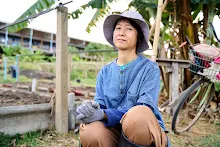 680224 วันบวร ชาวชุมชนสีแดง และ นร.ม.1 ปลูกหัวไชเท้า 150.jpg