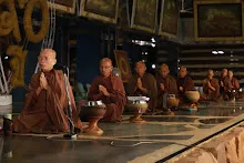 680530 อบรมนักเรียนรร.ขวาวใหญ่วิทยา ทำวัตรเช้า 1.JPG