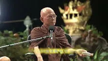 สื่อธรรมะพ่อครู(สมาธิพุทธ) ตอน การปล่อยวางกับการเอาภาระต่างกันอย่างไร.mp4