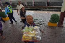 680703 เด็กสมุนพระรามนั่งรถไฟไปปฐมอโศก ร่วมงาน ๙๐ ปี ลุงจำลอง 158.jpeg