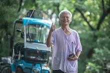 680603 รวมพลังปลูกแฝก และทองหลาง วันเฉลิมพระชนมพรรษา สมเด็จพระนางเจ้าสุทิดา 68.jpeg
