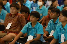 680528 อบรมนักเรียน รร.ขวาวใหญ่วิทยา ชมคลิปชีวิตร่ำให้ คลิปแนะนำชุมชน 19.JPG