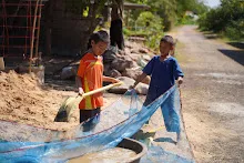 680109 สสธ.ม.4 ฝนเมล็ดพุทธรักษา ฝึกโยคะ สมุนพระรามชายช่วยร่อนทรายทำน้ำตก สวนน่ารัก 122.jpg