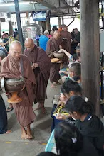 680720 สมุนพระราม ฝึกพาณิชย์บุญนิยม ขายสินค้า อุทยานบุญนิยม 6-2568 202.JPG