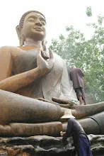 680511 ภาพโฮมแฮงขัดนำตกองค์พระพุทธธาในวันวิสาขฯ 49.jpeg