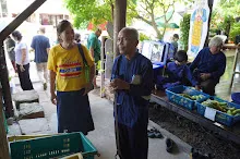 680622 สมุนพระราม ฝึกพาณิชย์บุญนิยม ขายสินค้า อุทยานบุญนิยม 169.jpeg