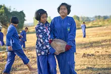 671221 เช้าสมุนพระรามดูแลสวน และขนหินทำน้ำตก บ่ายเล่นเกมกับครูโหน่ง 95.jpg
